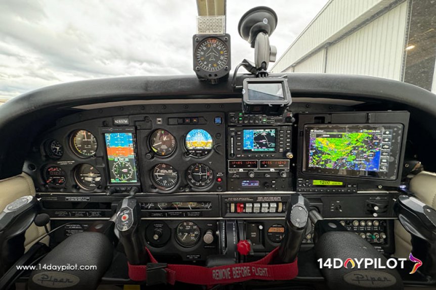A PA28-161 aircraft equipped with an autopilot system, enhancing flight efficiency and navigation.